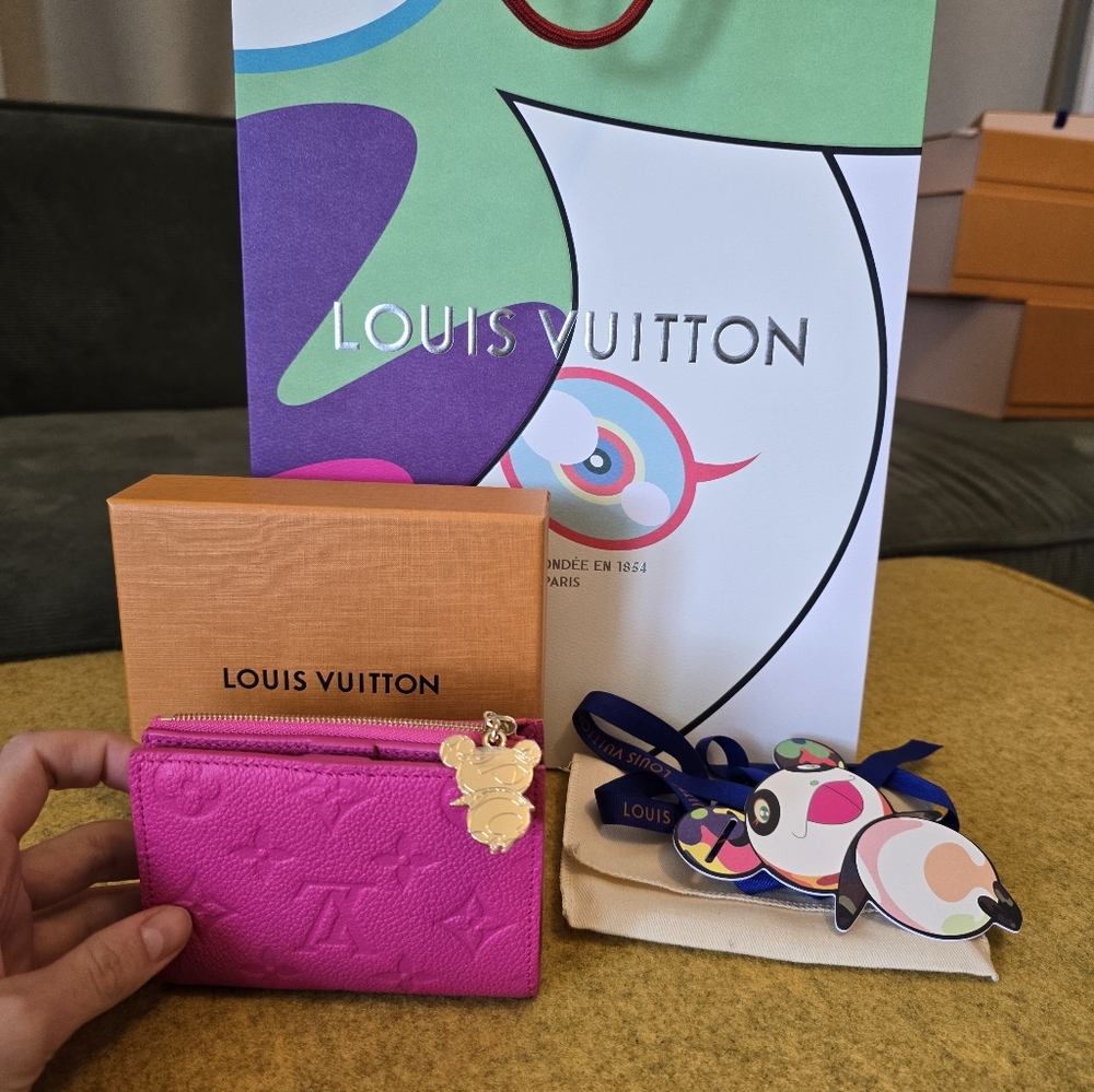 Limited Edition Louis Vuitton Takashi Murakami Pink Small wallet 💖